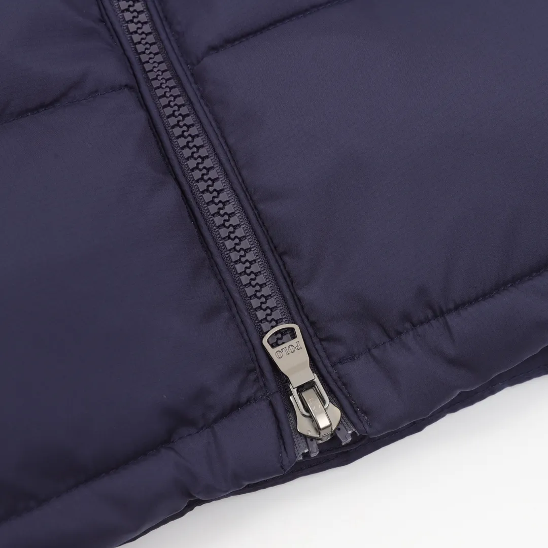 🅿️720 RALPH LAUREN/Ralph Lauren 24FW R51 pony logo embroidered down vest-paint black/matte black/matte navy Full of high-end look and feel, simple but not simple. Whether it is the fabric material or the overall outline, it has both fashionable styling and good cold-proof effect, and brings a comfortable wearing experience and feeling. It can concave shape and keep warm, three-dimensional and full, highly practical, filled with white duck down inside, same style for men and women, three-label customized accessories SIZE: M-XXL